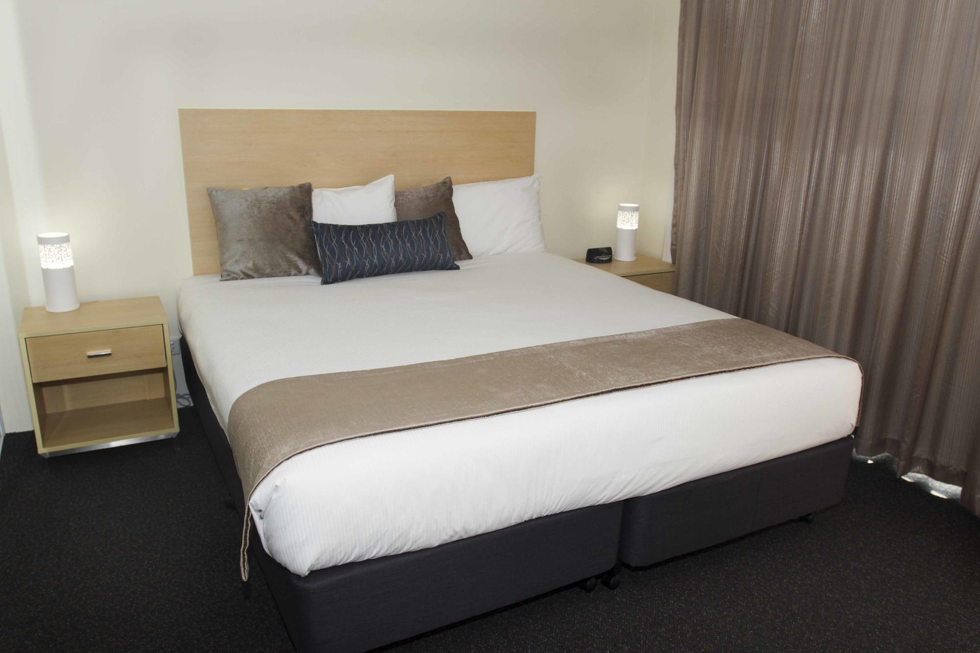 Perth Ascot Central Apartment Hotel Official Экстерьер фото