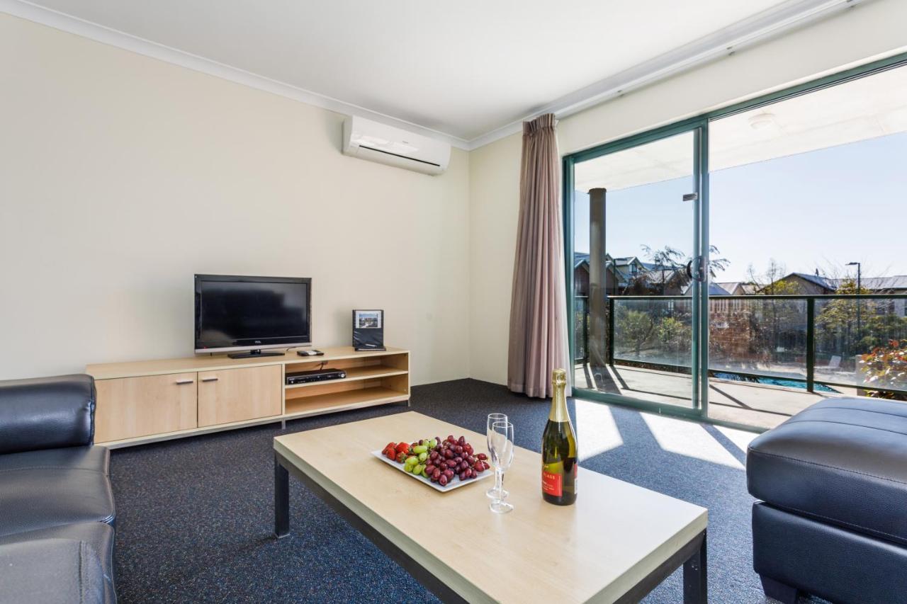 Perth Ascot Central Apartment Hotel Official Экстерьер фото