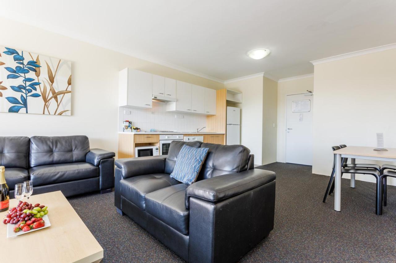 Perth Ascot Central Apartment Hotel Official Экстерьер фото