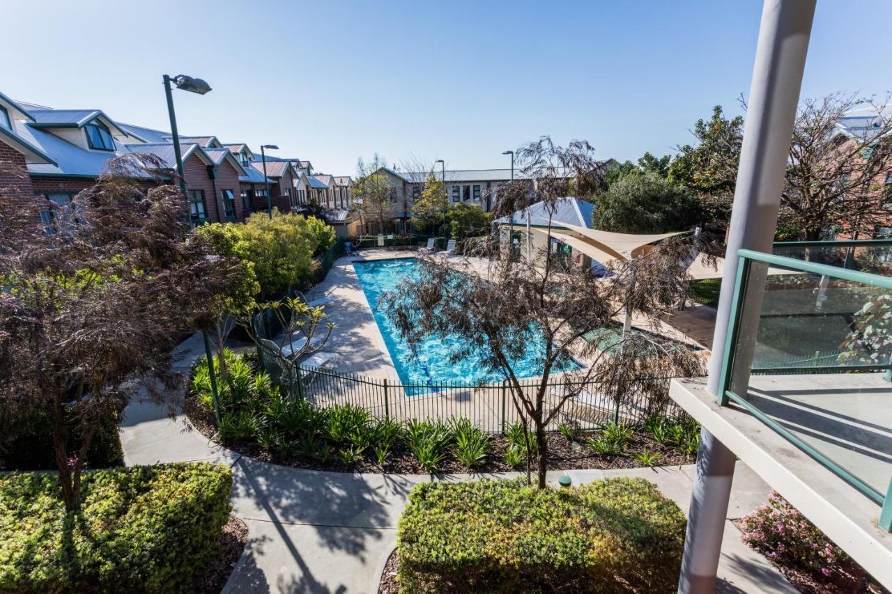 Perth Ascot Central Apartment Hotel Official Экстерьер фото