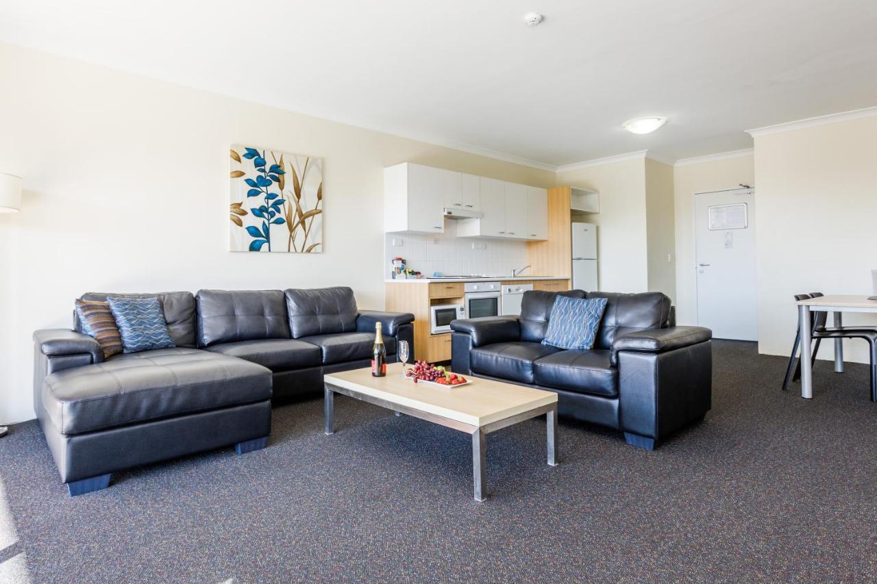 Perth Ascot Central Apartment Hotel Official Экстерьер фото
