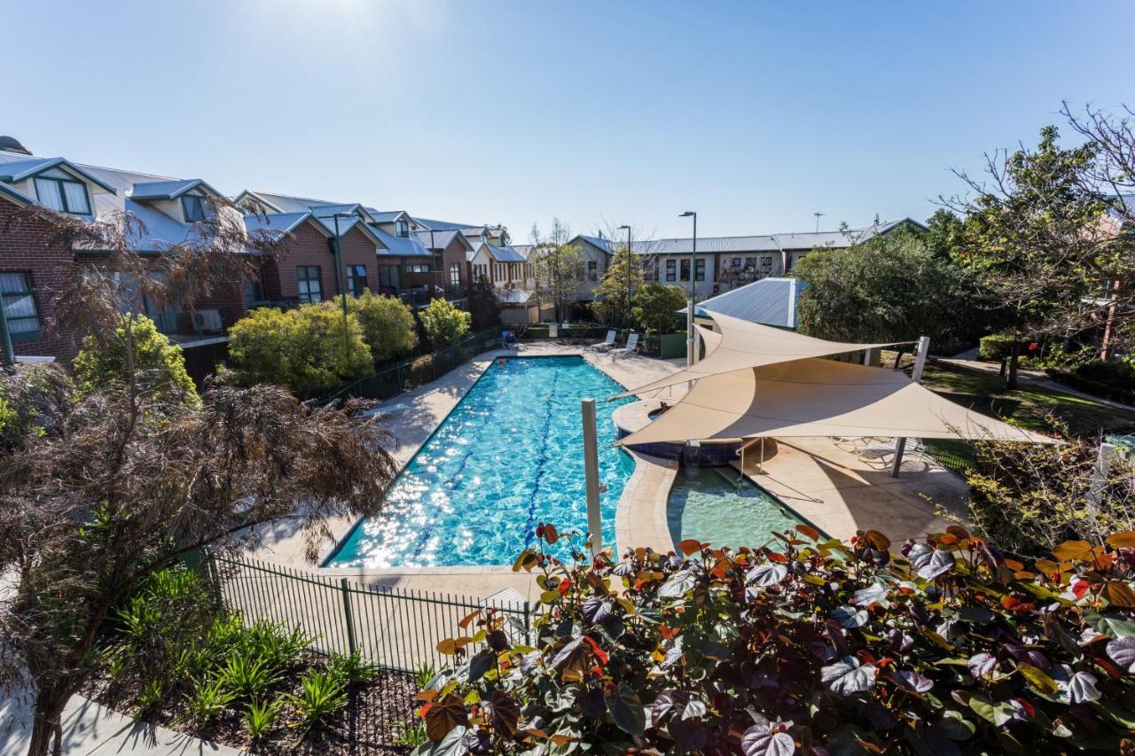 Perth Ascot Central Apartment Hotel Official Экстерьер фото