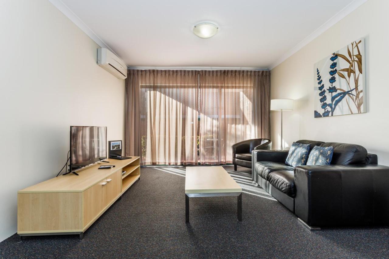 Perth Ascot Central Apartment Hotel Official Экстерьер фото