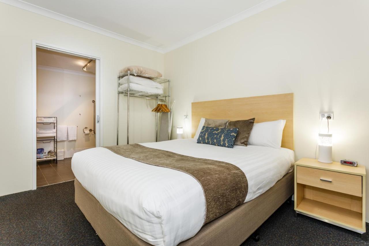 Perth Ascot Central Apartment Hotel Official Экстерьер фото