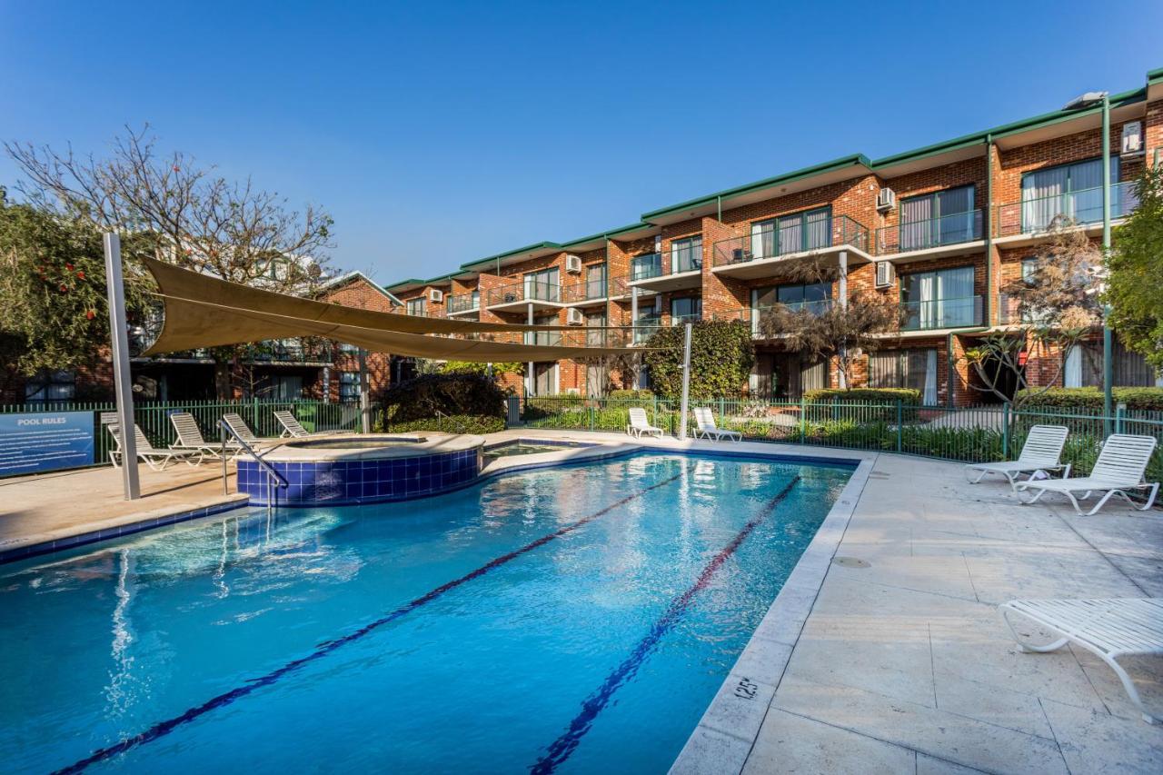 Perth Ascot Central Apartment Hotel Official Экстерьер фото