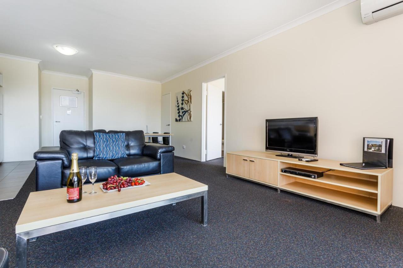 Perth Ascot Central Apartment Hotel Official Экстерьер фото