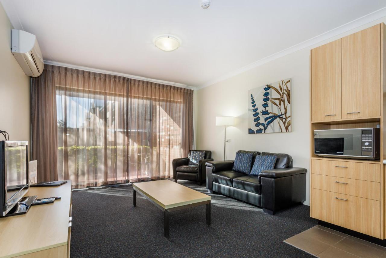 Perth Ascot Central Apartment Hotel Official Экстерьер фото