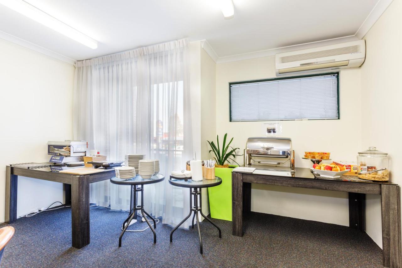 Perth Ascot Central Apartment Hotel Official Экстерьер фото