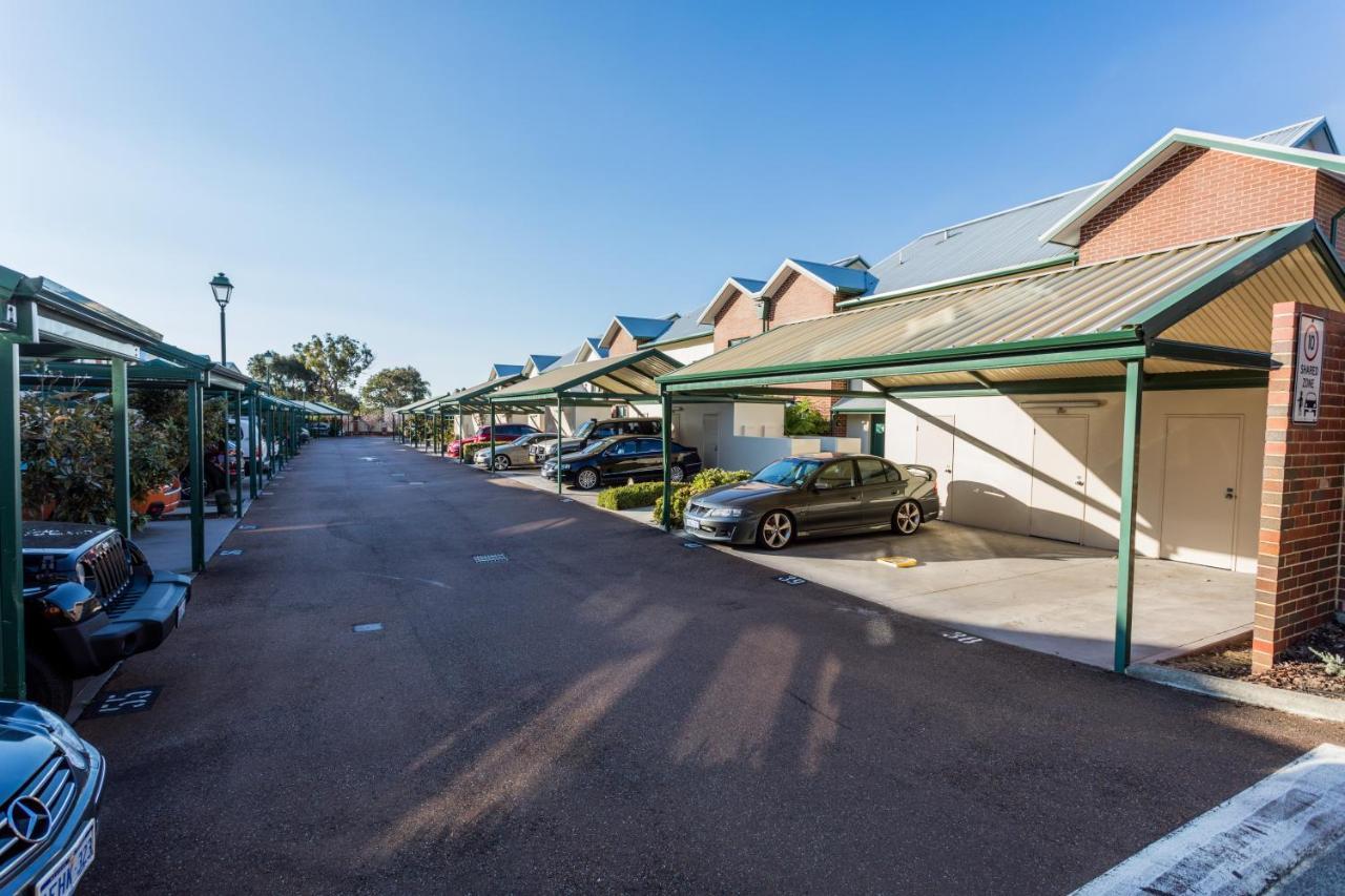 Perth Ascot Central Apartment Hotel Official Экстерьер фото