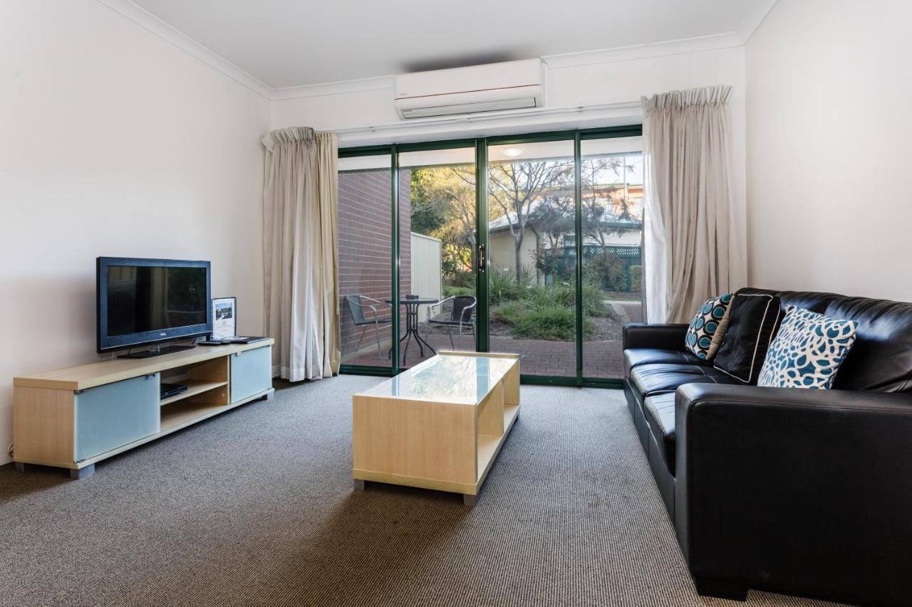 Perth Ascot Central Apartment Hotel Official Экстерьер фото