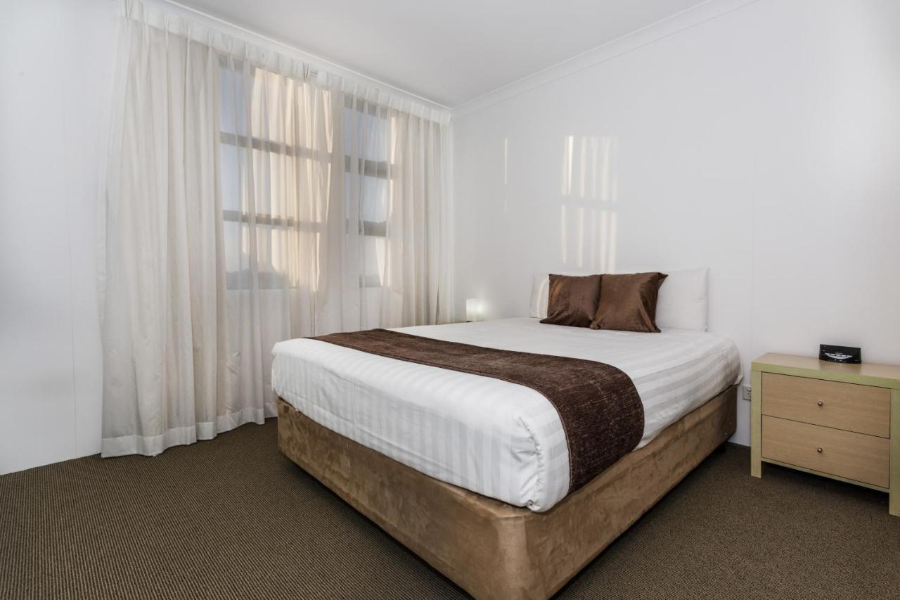Perth Ascot Central Apartment Hotel Official Экстерьер фото
