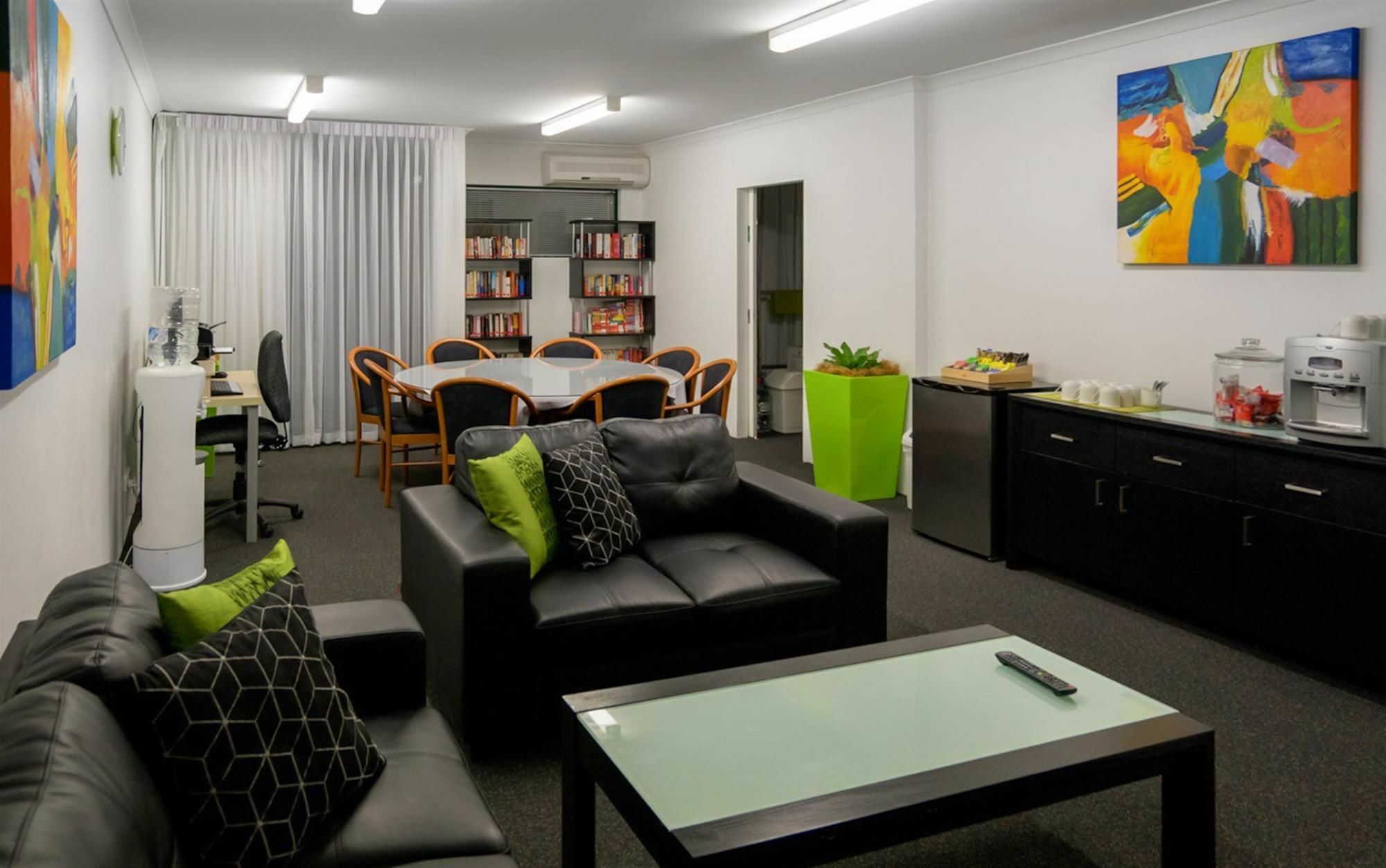 Perth Ascot Central Apartment Hotel Official Экстерьер фото