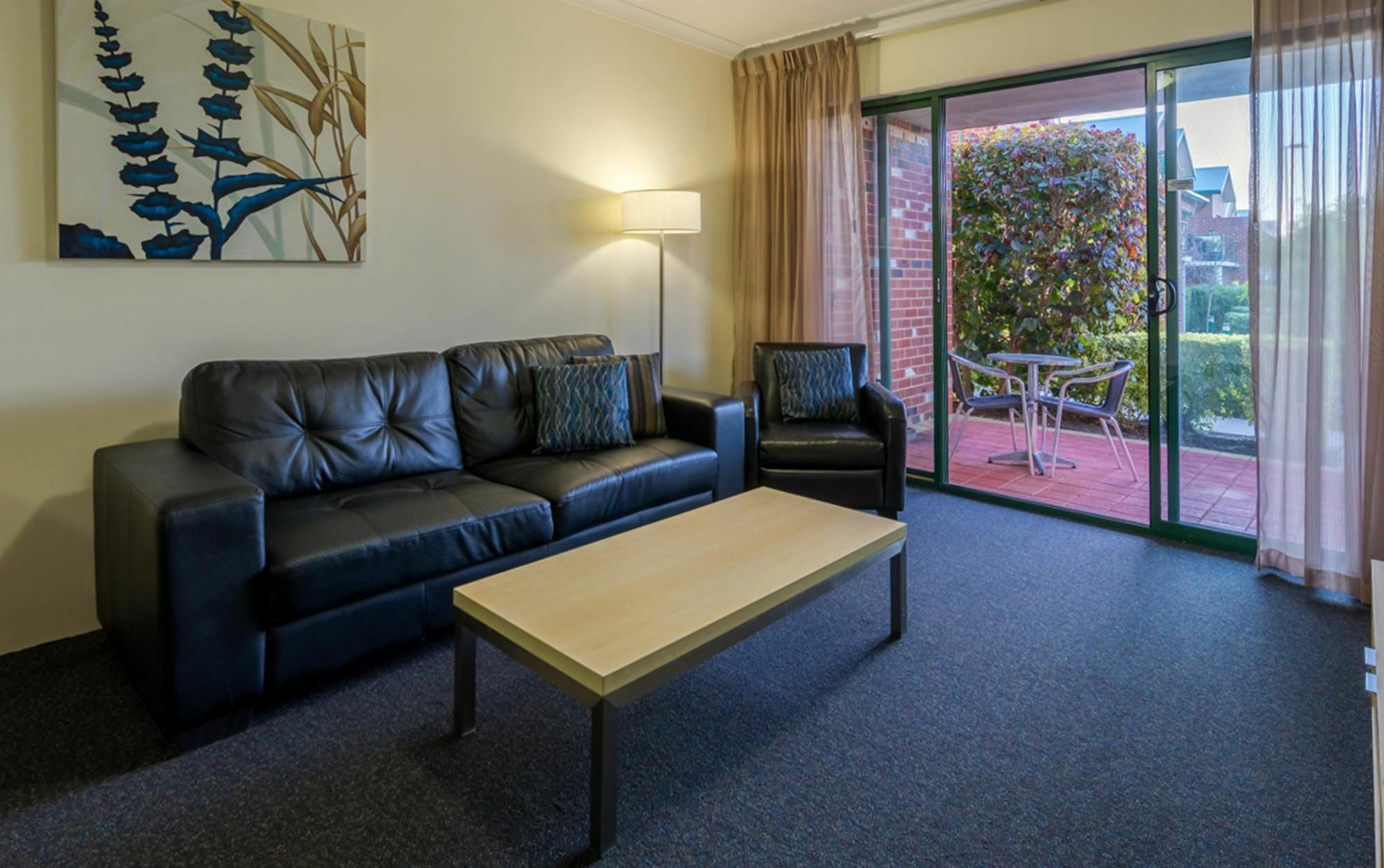 Perth Ascot Central Apartment Hotel Official Экстерьер фото