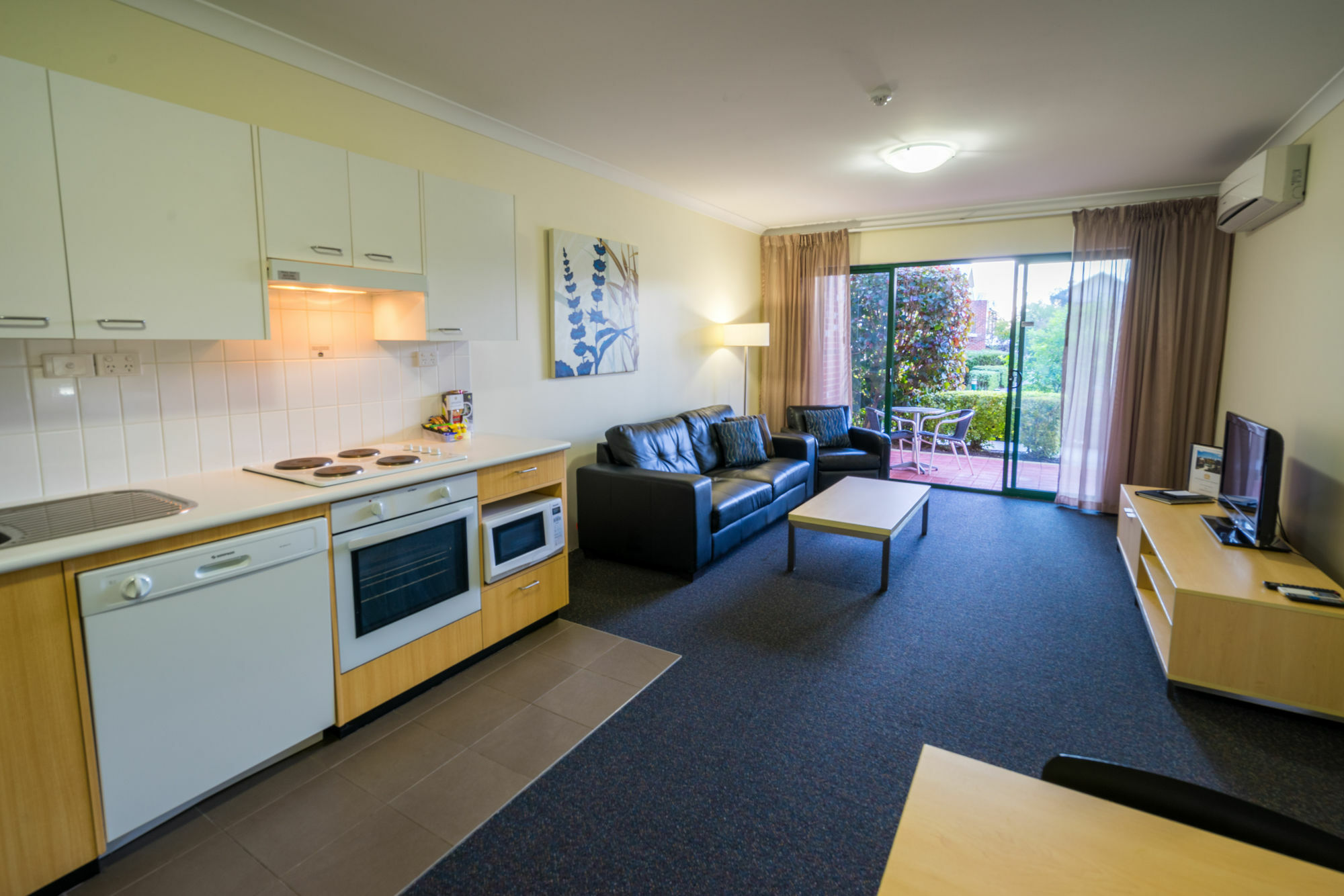 Perth Ascot Central Apartment Hotel Official Экстерьер фото